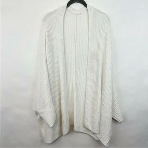 White barefoot dreams 1X 2X plus oversized cozy cardigan